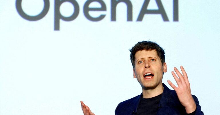 Sam Altman reconoce que la teoría de «internet muerto» se está convirtiendo en realidad