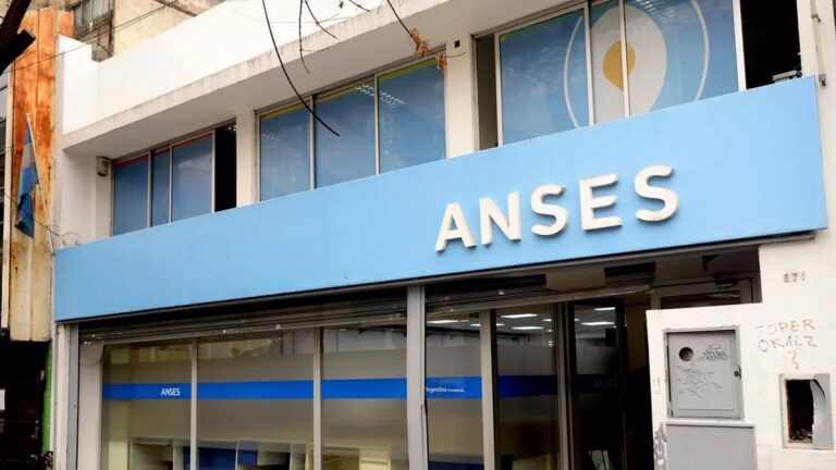 Jubilación mínima: conocé el monto actualizado con aumento y bono