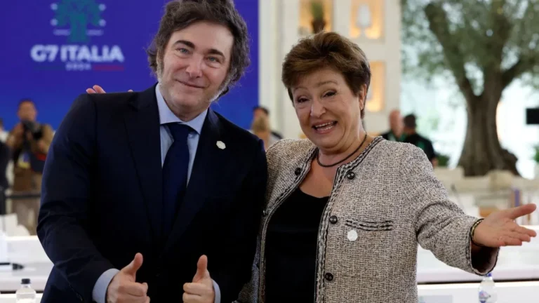 TMAP? El FMI estimó menos crecimiento mientras el Morgan Stanley anticipa un salto del dólar