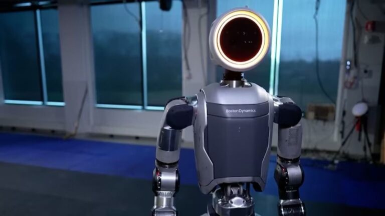 Boston Dynamics pisa fuerte en la industria de los robots humanoides: Atlas se prepara para desembarcar en las fábricas