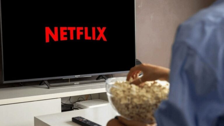 Furor en Netflix: de qué trata «Invierno con la realeza», la película romántica que es tendencia