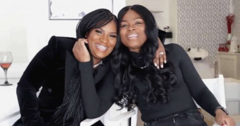 Ashley Thomas y Latoya Wimberly, dos mujeres que descubrieron ser hermanas biológicas tras 17 años de amistad.