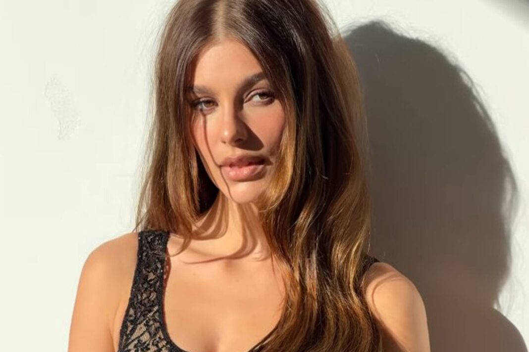 Camila Morrone, actriz, en un evento público.