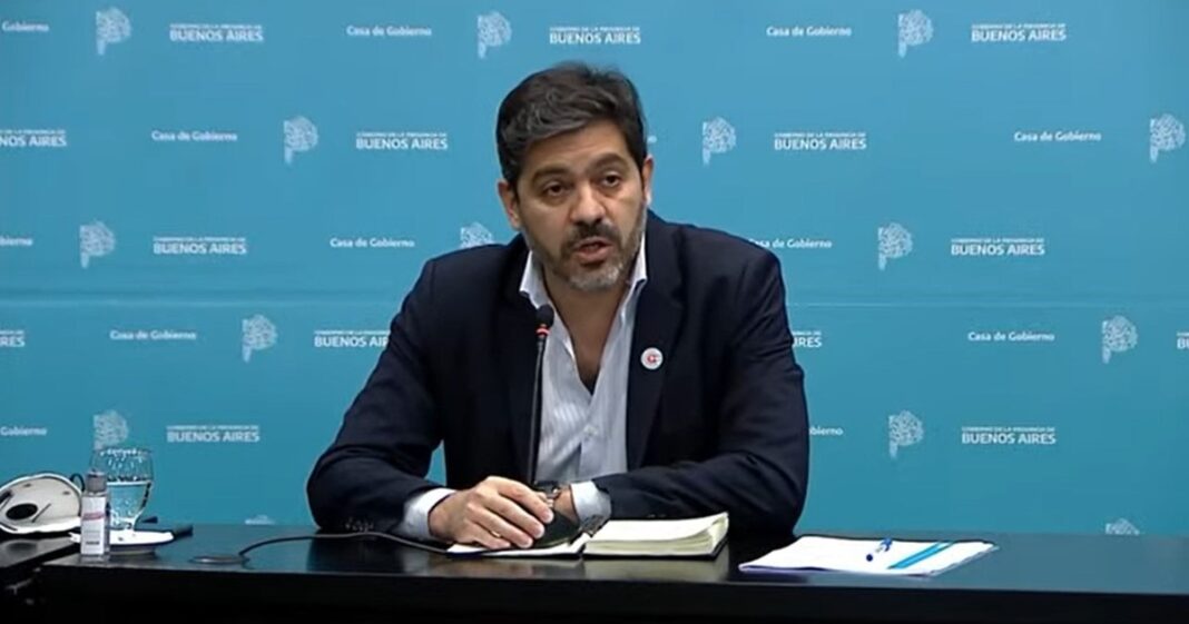 Carlos Bianco, ministro de Gobierno de la provincia de Buenos Aires, en una conferencia de prensa