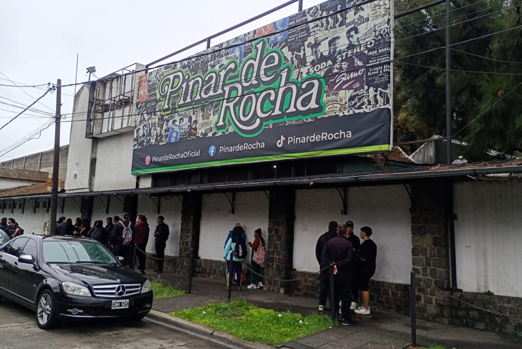 Operativo de desalojo en el boliche Pinar de Rocha, ubicado en Villa Sarmiento, partido de Morón.