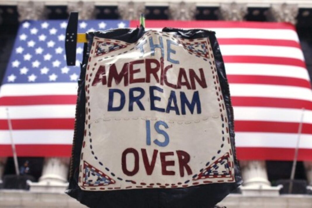 Ilustración conceptual sobre migración y acuerdos internacionales.