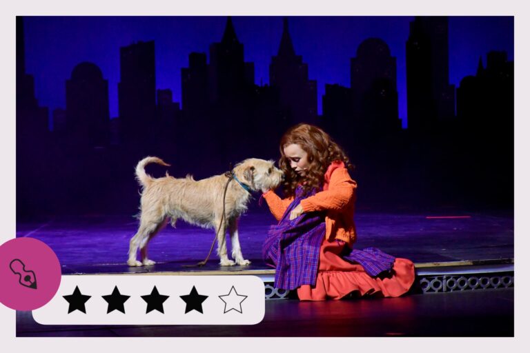 Elenco de la nueva producción de Annie en el Teatro Broadway de Buenos Aires.