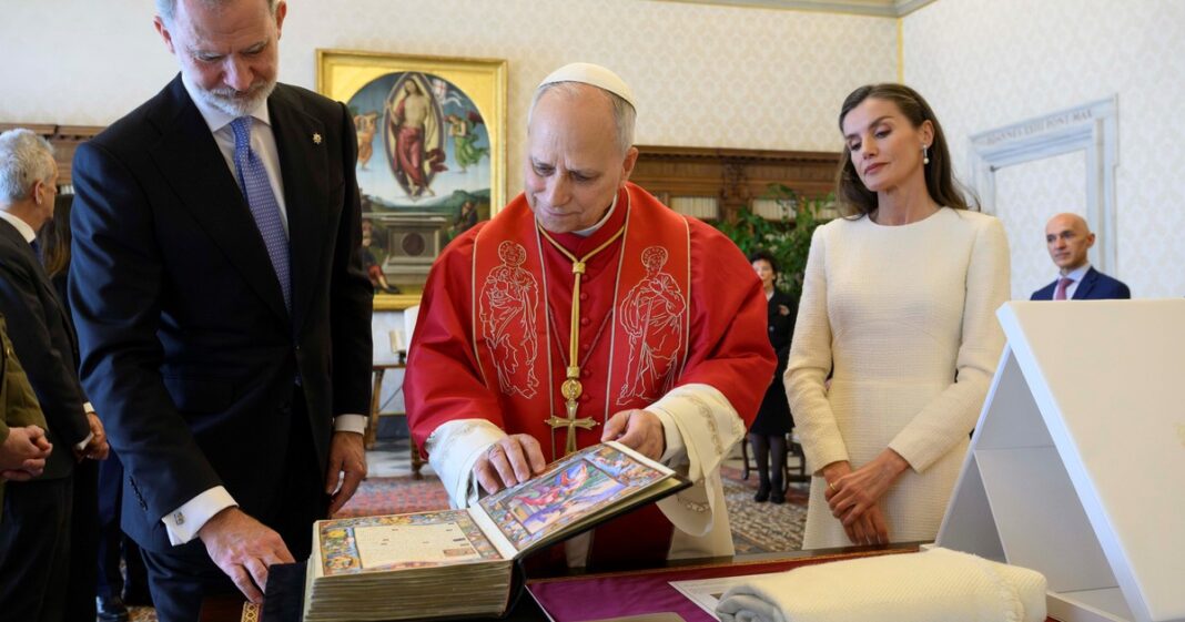 Retrato oficial del rey Felipe VI de España.