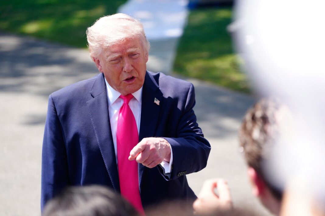 Mapa de Medio Oriente con banderas de Estados Unidos, Israel e Irán superpuestas, ilustrando la zona de conflicto.