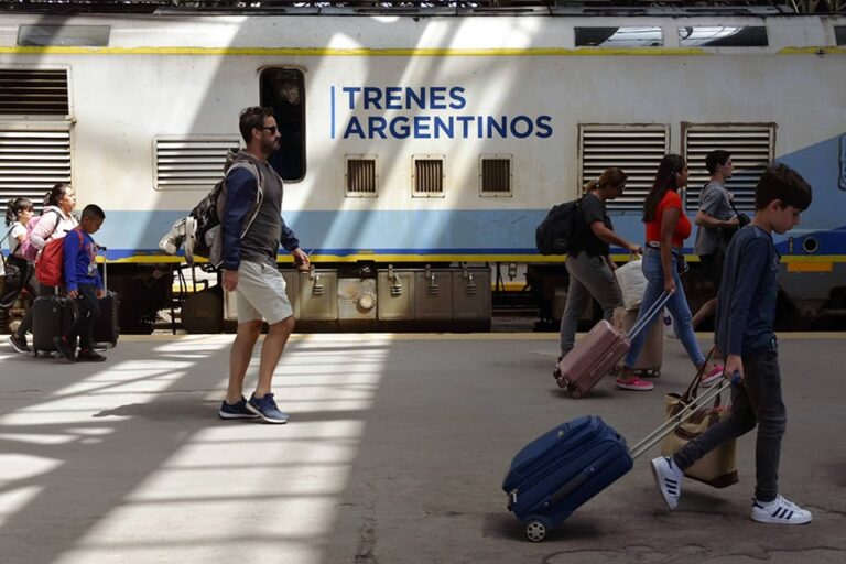 Estación Temperley del Tren Roca durante el operativo policial