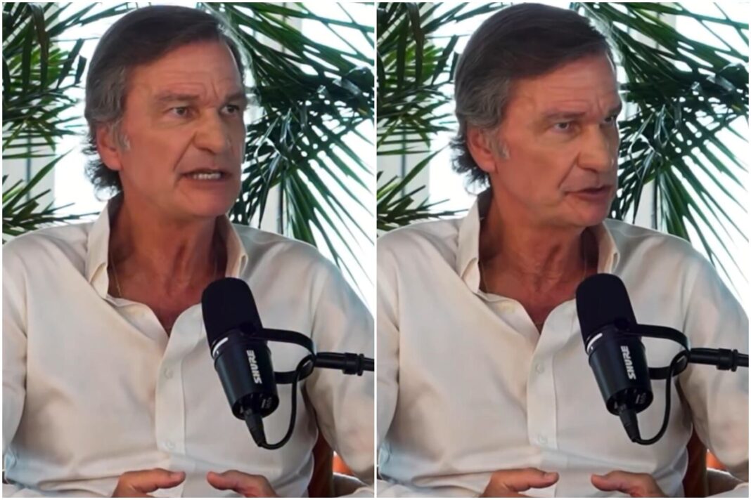 Persona durmiendo plácidamente en una cama, ilustrando un descanso reparador