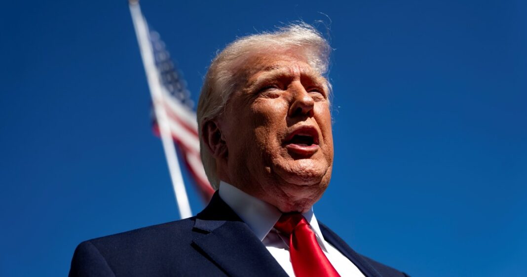 Donald Trump durante una declaración en la Casa Blanca.