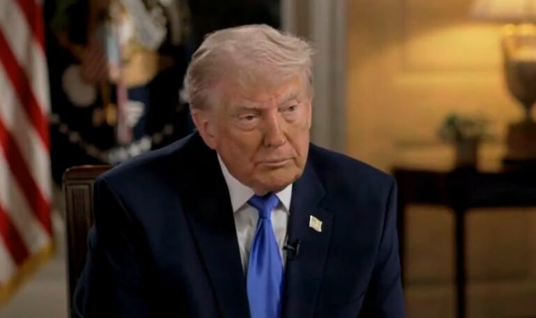 Donald Trump durante entrevista en CBS 60 minutos