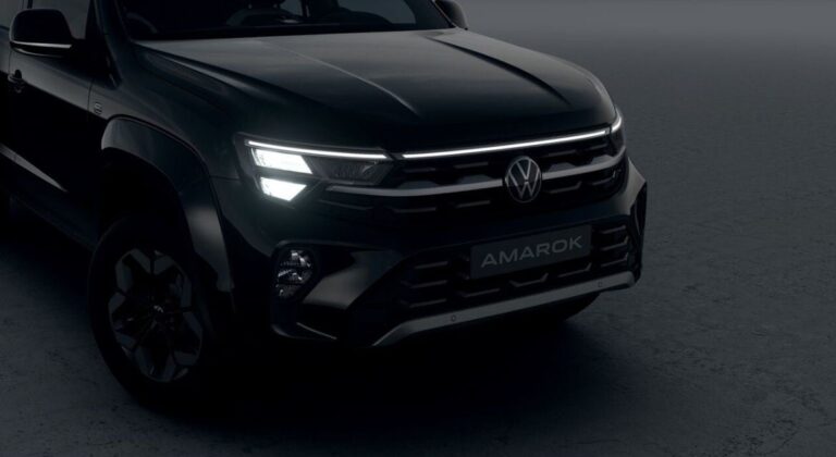 Volkswagen Amarok estacionada, representando el segmento de pickups en Argentina.