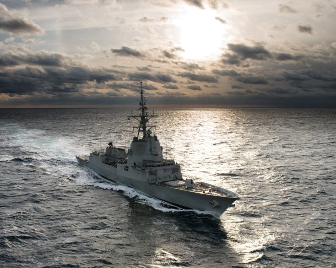 Fragata Álvaro de Bazán de la Armada Española en el Arsenal de Ferrol