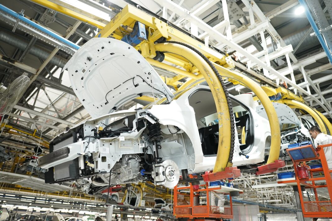 Planta de Stellantis en El Palomar donde se producen los Peugeot 208 y 2008