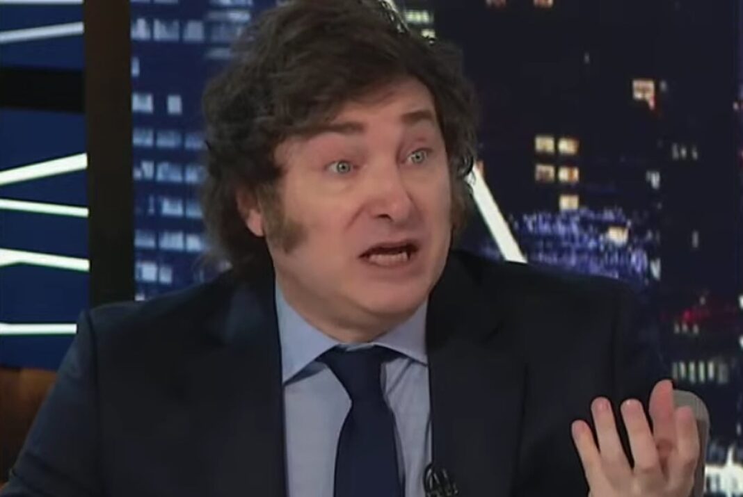 Javier Milei durante entrevista en LN+ defendiendo a Manuel Adorni