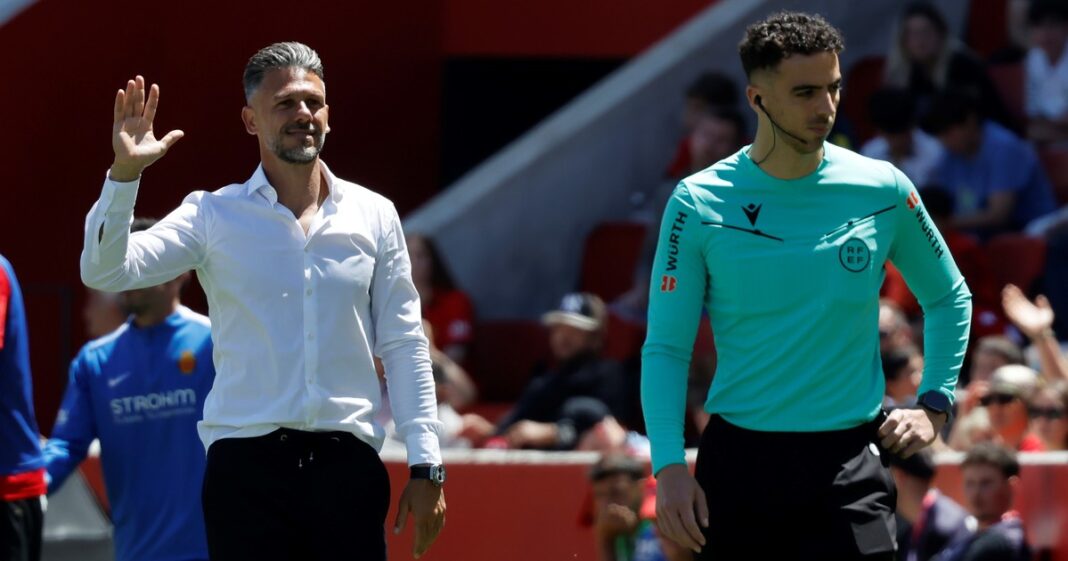 Lionel Scaloni en la tribuna del estadio Son Moix durante el partido Mallorca vs Villarreal